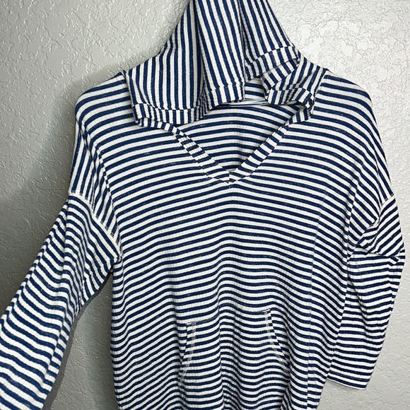 Chap’s Women’s Hooded Striped Pullover Sweater Top - Picture 3 of 6